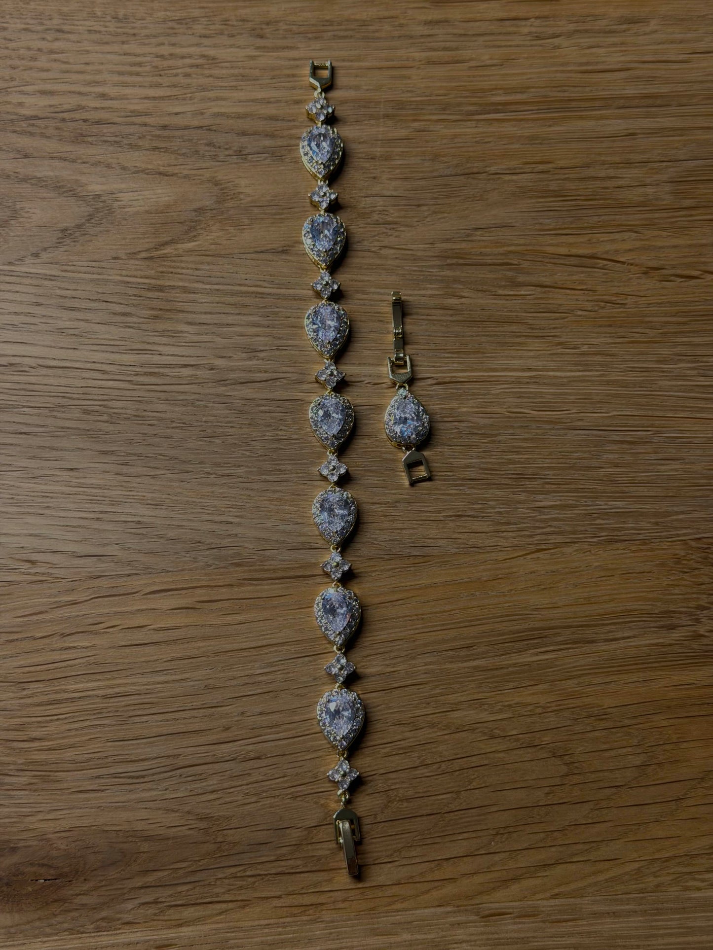 RainDrop Star Bracelet Gold